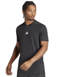 T-Shirts & Tops < adidas Deigned for Training hirt Heren - zwart IK9725
