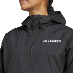 Jacks < adidas TERREX uti 2 RAIN.RDY Ja Dae - zwart/zwart JN8813