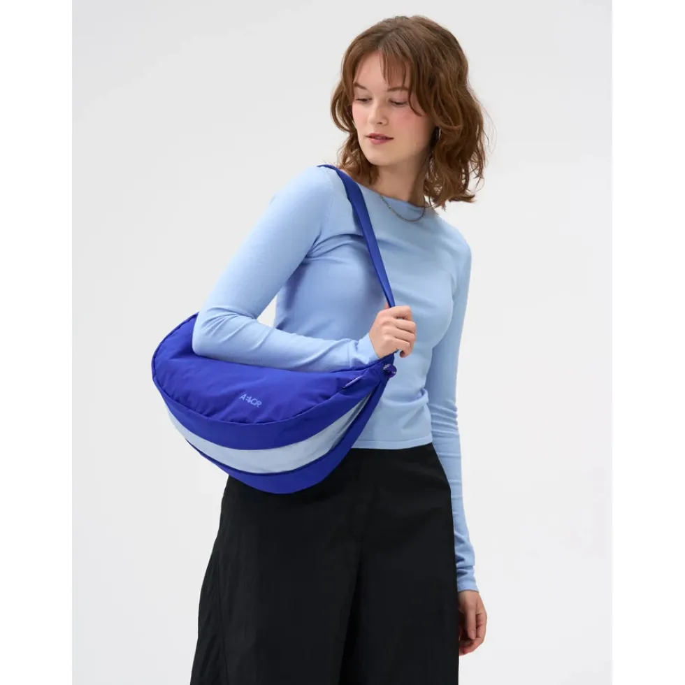 AEVOR Sling Schoudertas 7.5L - Electric Blue