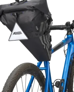 Zadeltassen < Aevor Zadeltas 12L - Road Proof Black