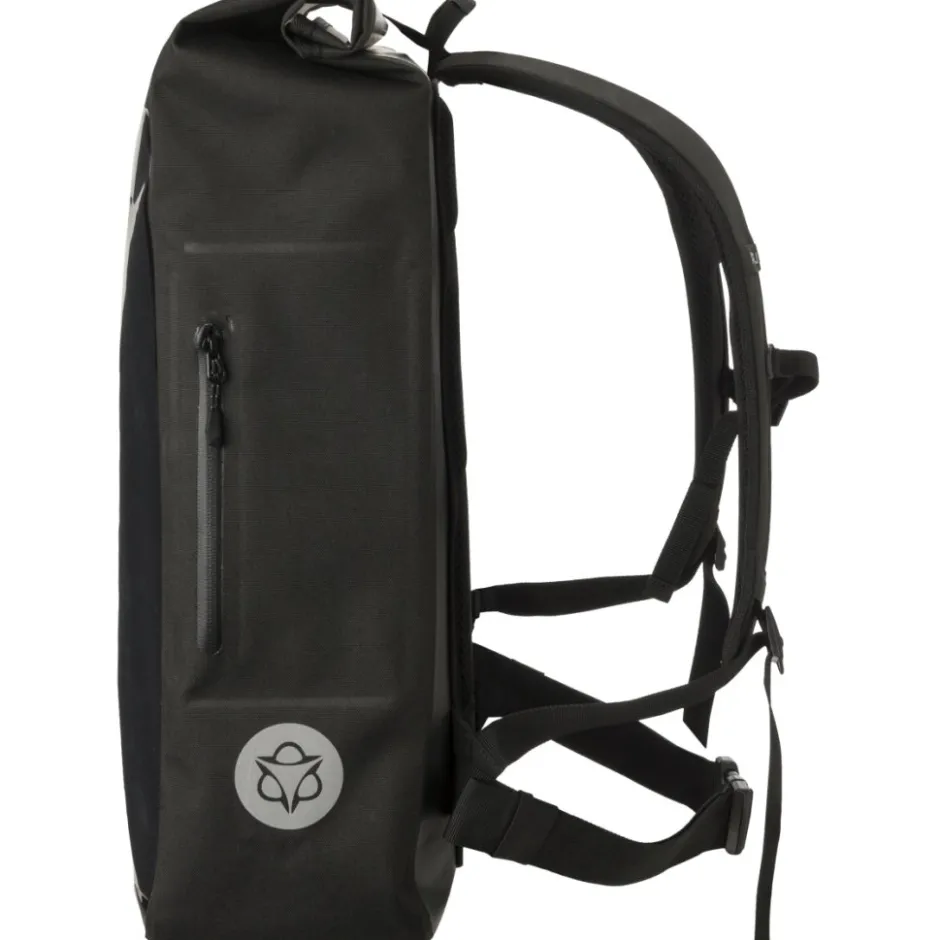 Messenger Bags En Schoudertassen < AGU Shelter Koerierrugzak - 40L - zwart