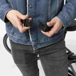 Messenger Bags En Schoudertassen < AGU Shelter Koerierrugzak - 40L - zwart