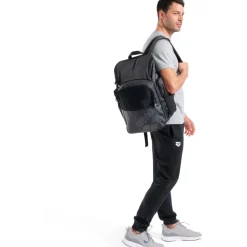 arena One Go 35L Rugzak - Zwart