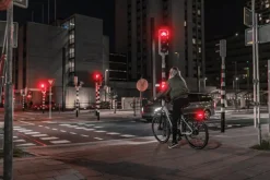 AXA Juno 6-12V E-Bike Fietslamp Achter mit Remlicht - 50 mm