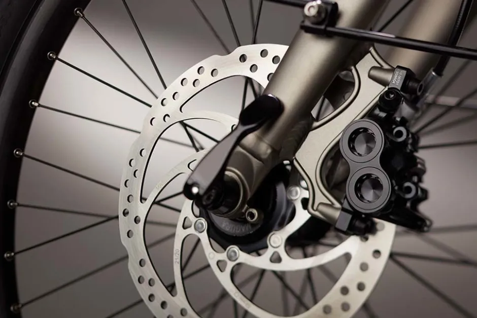 Elektrische Fietsen|Elektrische Bakfietsen < Benno Bikes BOOST EVO 7 CX - 24" Elektrische Bakfiets voor Dames - 2026 - titanium grey