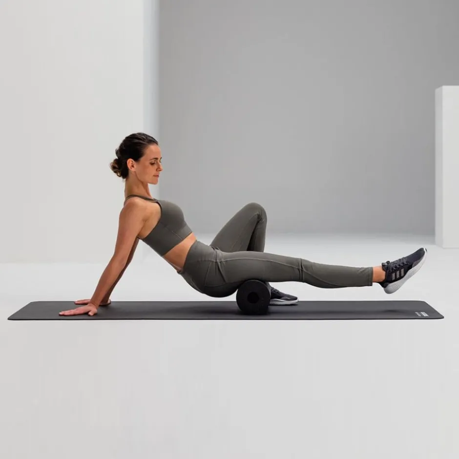 Spierstimulatie & Massage < BLACKROLL STANDARD Fascia-Rol - zwart/grijs