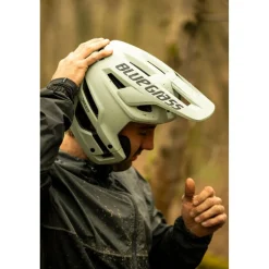 Bluegrass Jetro MIPS Helm - burnt wax matt