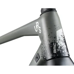 Gravelbikes Bikepacking < BMC UR ONE - Carbon Grave Bike - 2027 - age green