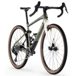 Gravelbikes Bikepacking < BMC UR 01 TWO - Carbon Gravebike - 2026 - etaic green / pear white