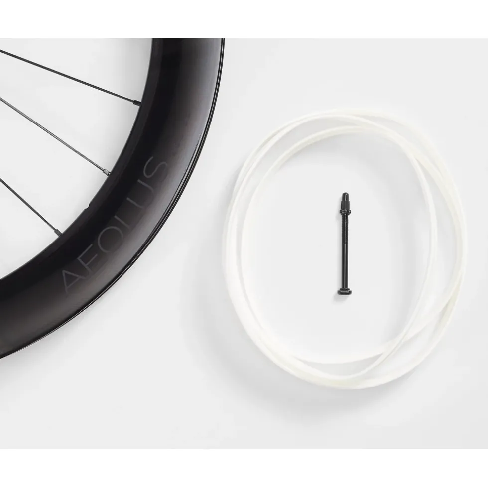 Bontrager Aeolus RSL 62 TLR Disc Carbon Front Wheel - Clincher / Tubeless - Centerlock - 12x100mm