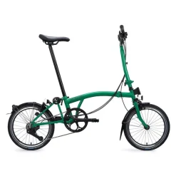 Vouwfietsen < Brompton C Line Advanced - 12-Speed - High Bar - Extended Seatpost - Rear Rack & Dynamo - 16" Vouwfiets - 2026 - palm green