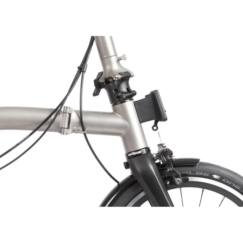 Vouwfietsen < Brompton T Line - 12-Speed - Mid Bar - Standard Seatpost - 16" Vouwfiets - 2026 - Blasted Ti