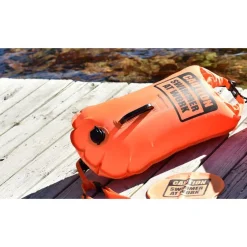 Buddyswim Boya Drybag 20lt + swim cap - yellow/caution swimmer at work