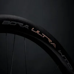 Campagnolo Bora Ultra WTO 33 DB Wielset - 28