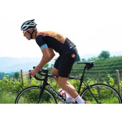 Zadeltassen < Castelli Undersaddle XL Zadeltas - zwart 010