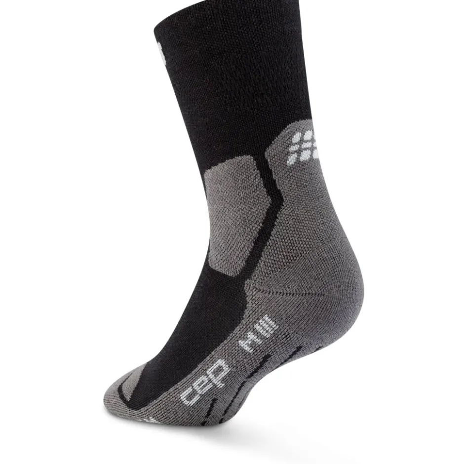 Sokken|Sokken < CEP Hiking Light Cushion Mid Cut Compressiesokken Dames - black/grey
