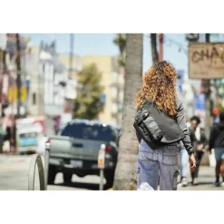 Messenger Bags En Schoudertassen < CHROME Industries CHROME Citizen Koerierstas - 15L - Zwart