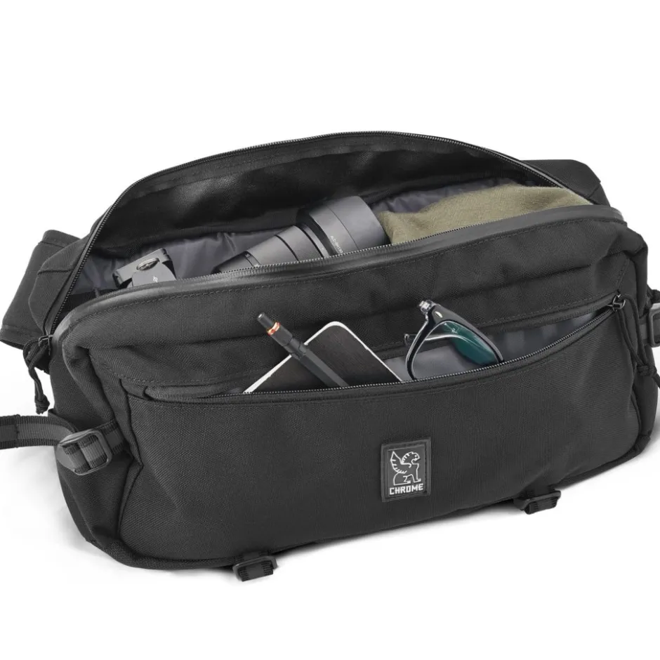 Messenger Bags En Schoudertassen < CHROME Industries CHROME Kadet Schoudertas - 9L - Black Canvas Leather
