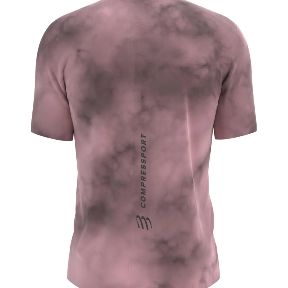 Compressport Performance Running T-Shirt Heren - Eat My Dust! - zephyr tie dye