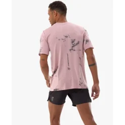 Compressport Performance Running T-Shirt Heren - Eat My Dust! - zephyr tie dye