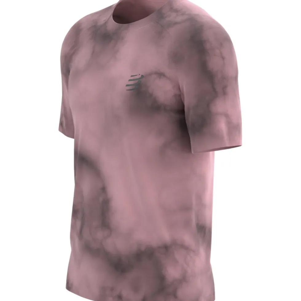 Compressport Performance Running T-Shirt Heren - Eat My Dust! - zephyr tie dye