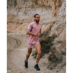 Compressport Performance Running T-Shirt Heren - Eat My Dust! - zephyr tie dye