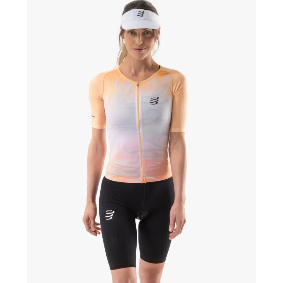 T-Shirts & Tops < Compressport Tri Postura Aero Shirt met Korte Mouwen Dames - buff orange print