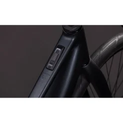 Elektrische Fietsen|Urban E-Bikes < CUBE EDITOR HYBRID Pro 400X - Trapeze - City E-Bike - 2026 - coal / prism
