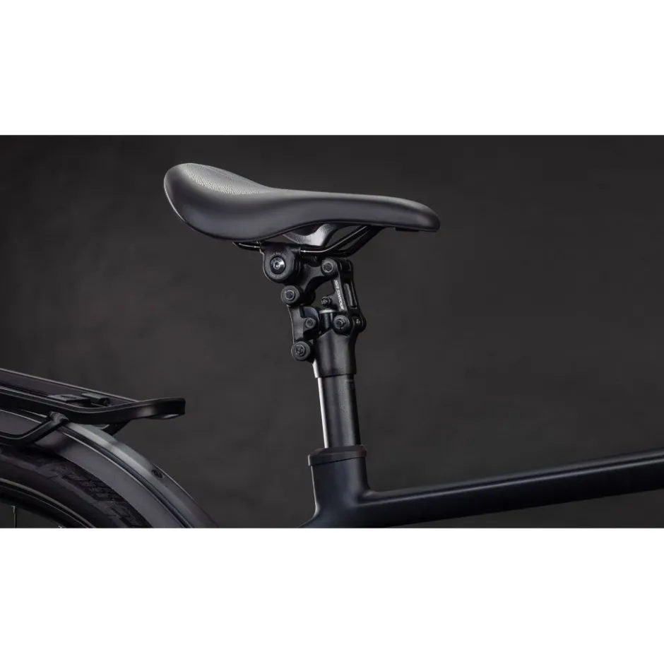 Elektrische Fietsen < CUBE KATHMANDU HYBRID Pro 800 - Trekking E-Bike - 2026 - coal / black