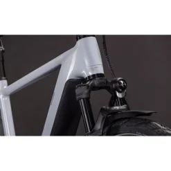 Elektrische Fietsen < CUBE KATHMANDU HYBRID SLX 800 - Trekking E-Bike - 2026 - foggrey / grey
