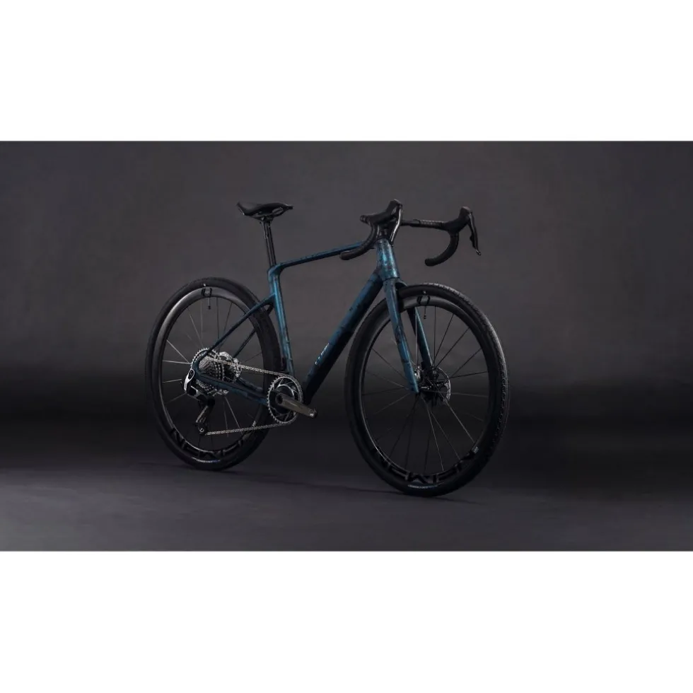 CUBE NUROAD C:62 SLT - Carbon Gravel Bike - 2026 - royalgreen / fume