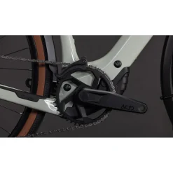 Elektrische Gravelbikes|Elektrische Fietsen < CUBE NUROAD HYBRID C:62 Race 400X FE - Carbon Grave E-Bike - 2026 - reedbeige / back