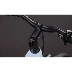 Elektrische Fietsen < CUBE TOURING HYBRID ONE 600 - Easy Entry - Trekking E-Bike - 2026 - glacier / reflex