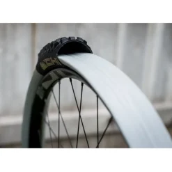 Banden Accessoires En Tubeless|Gereedschap En Onderhoud < CushCore PRO Suspension System Tire Insert Mixed Set - 27.5 Inch / 29 Inch