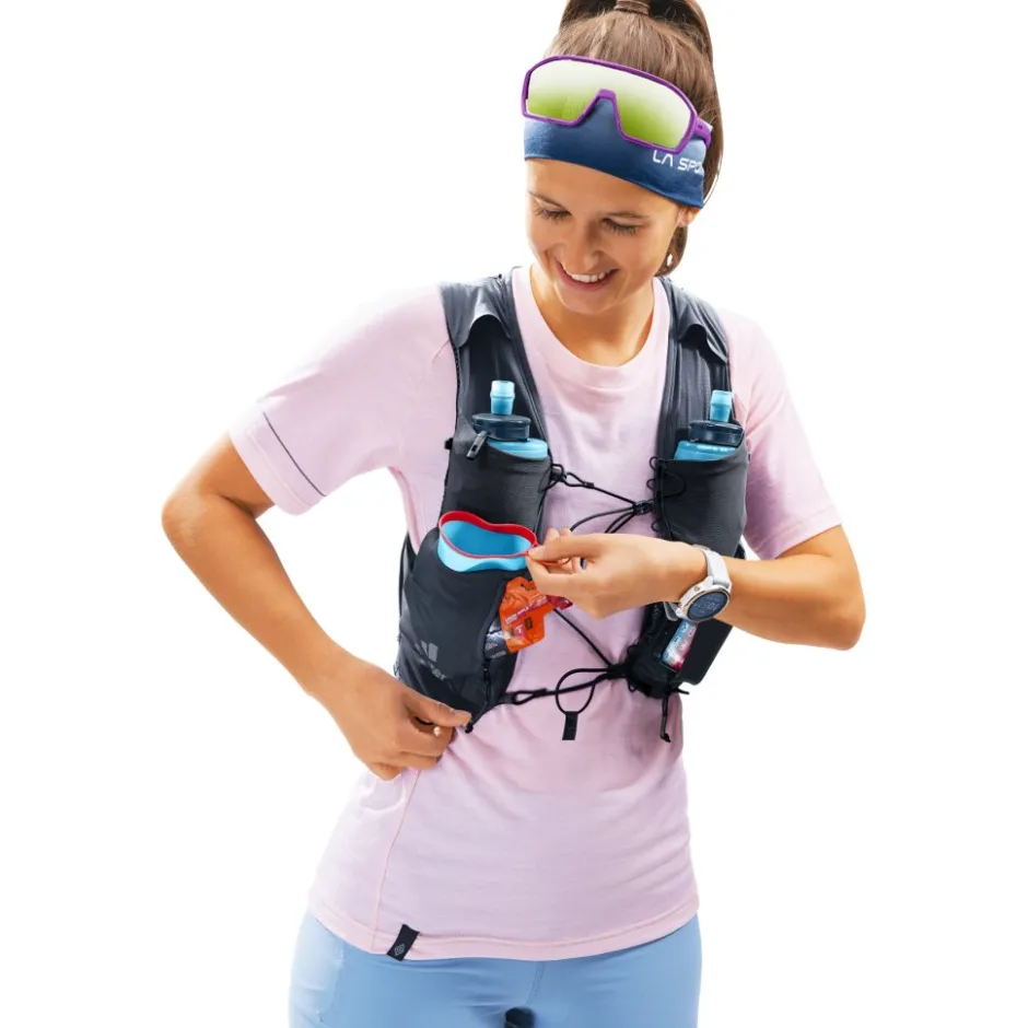 Rugzakken & Drinksystemen < Deuter Traick 9 SL Dames Trailrunning Rugzak - X-Small | zwart