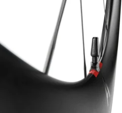 DT Swiss | Continental WTS Wielsysteem - ARC 1100 DICUT 65 Set + Aero 111 / GP 5000 S Vouwband - 28" | 12x100/12x142mm