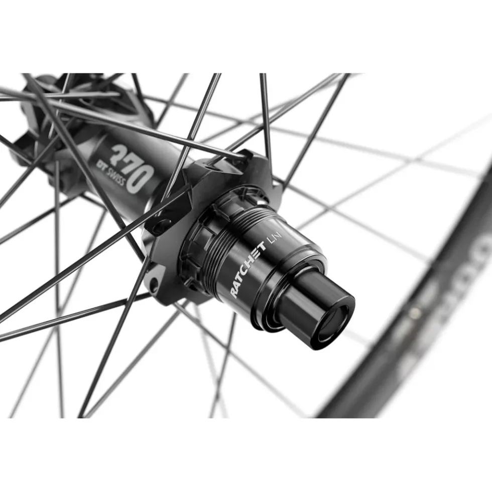DT Swiss E 1900 SPLINE Achterwiel - 29" | 30mm | Clincher | 6 Gaten- 12x148mm Boost - zwart
