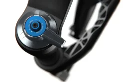 Verende Voorvorken < DT Swiss F 232 ONE Remote Voorvork - 29" | 100mm | 44mm Offset | Tapered - 15x110mm Boost