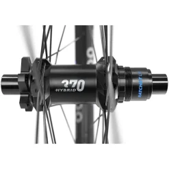 DT Swiss H 1900 SPLINE Achterwiel - 29" | 30mm - Clincher | 6 Gaten - 12x148mm Boost - zwart
