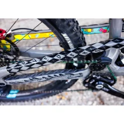 DYEDBRO Beschermfolie voor het Frame MTB - Surfs Up - zwart