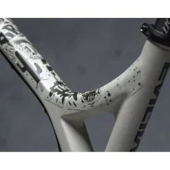 DYEDBRO Beschermfolie voor het Frame - Fluor - black gloss