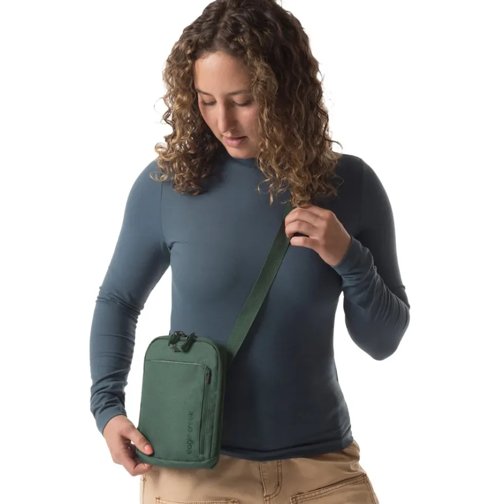 Eagle Creek Stash RFID Schoudertas - grass green