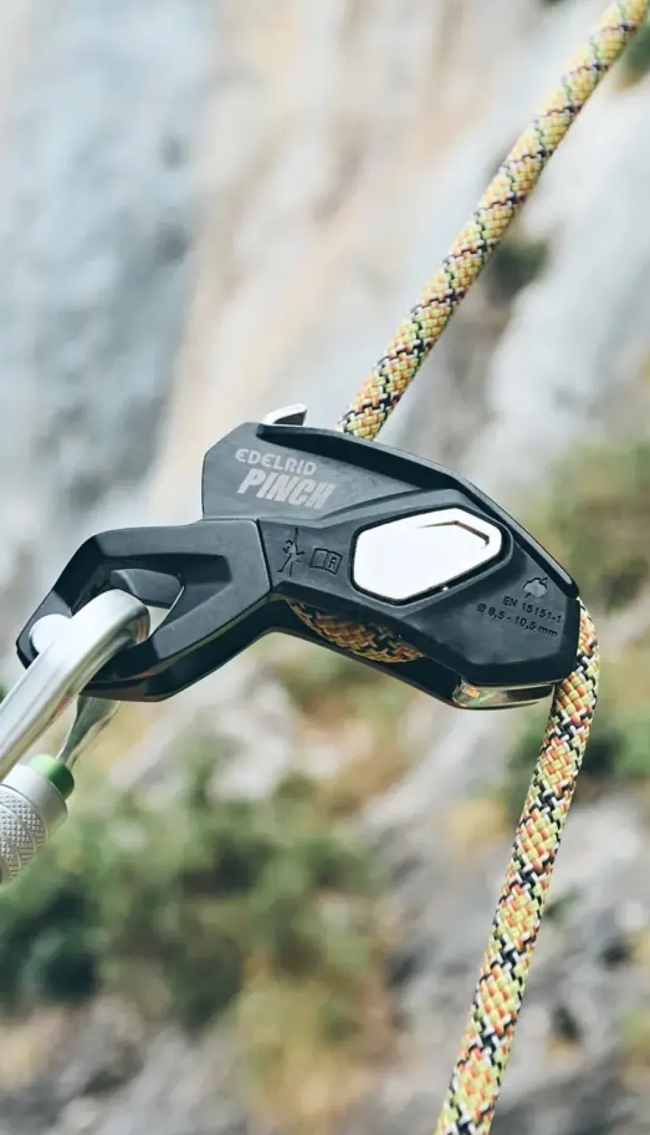 Zekerings- En Afdaalapparaten < Edelrid Pinch Zekeringsapparaat - anthracite-oasis