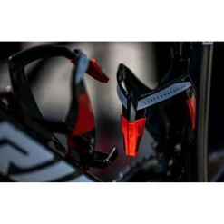 Elite Custom Race Plus Bottle Cage - black mat/white graphic