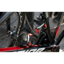 Elite Custom Race Plus Bottle Cage - skin/black soft touch