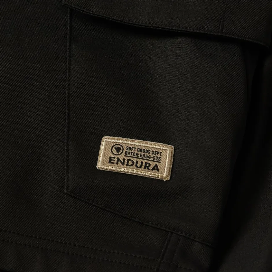 Mtb-Shorts < Endura oop Cargo hort Heren - back