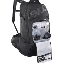 Drinkrugzakken < Evoc Trail Pro Blackline 26 Protector Rugzak - Zwart