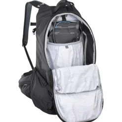 Drinkrugzakken < Evoc Trail Pro Blackline 26 Protector Rugzak - Zwart