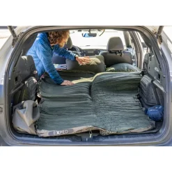 Slaapmatten < Exped MegaMat Auto Zelfopblazende Isolatiemat - moraine