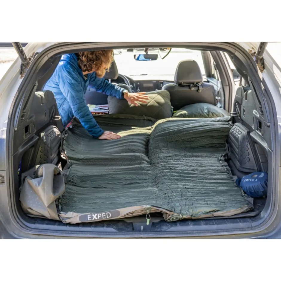 Slaapmatten < Exped MegaMat Auto Zelfopblazende Isolatiemat - moraine